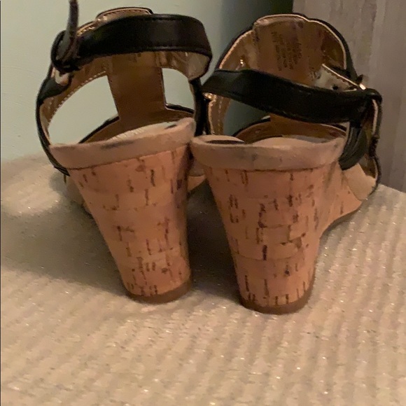 Anne Klein / gold accent cork wedge - Picture 4 of 7